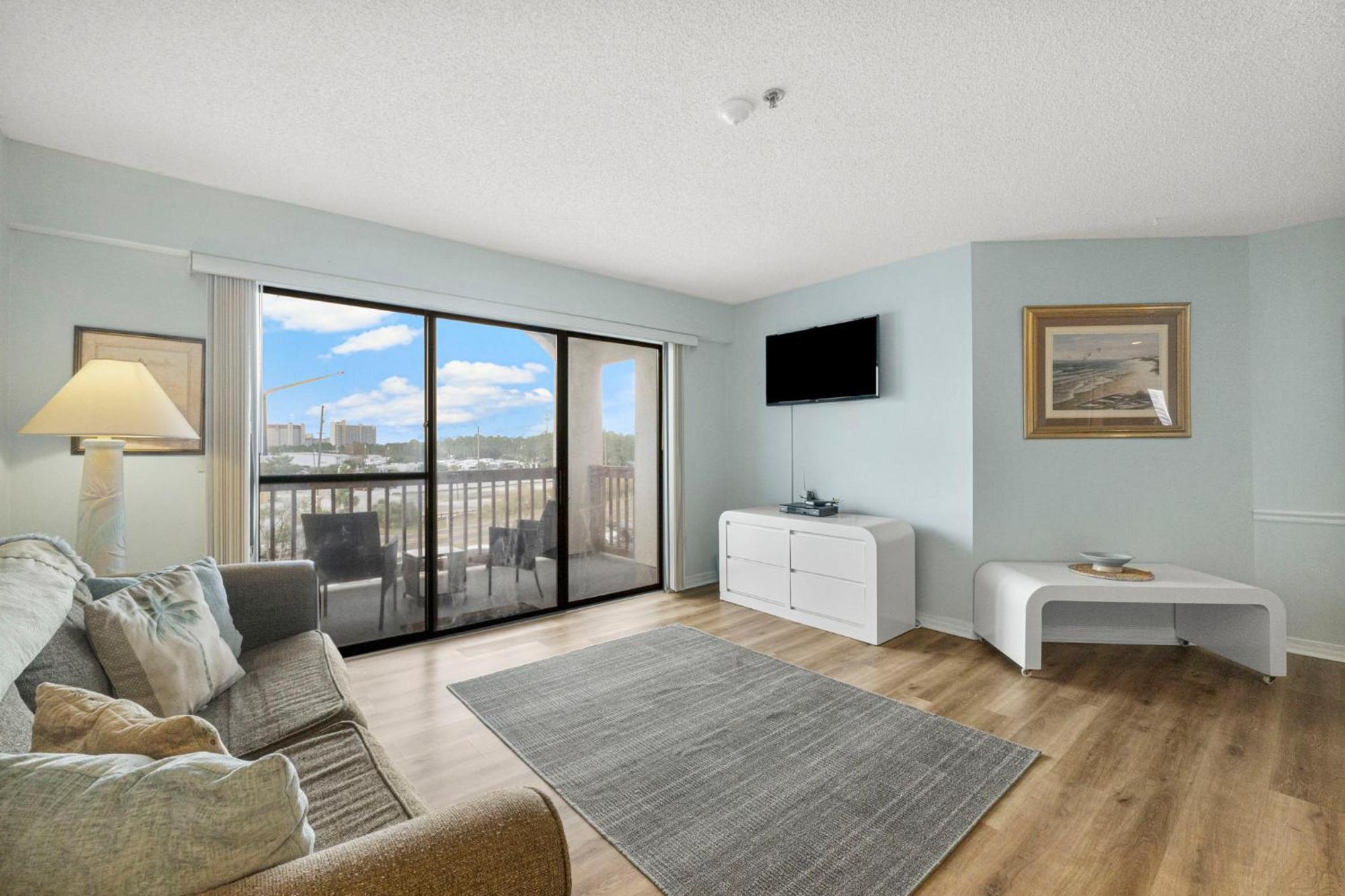 The At St Thomas Square 1305a Panama City Beach